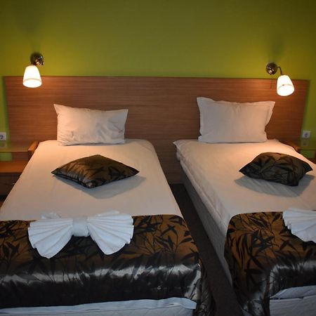 Green Hisar Hotel Family ฮิซาเรีย ภายนอก รูปภาพ