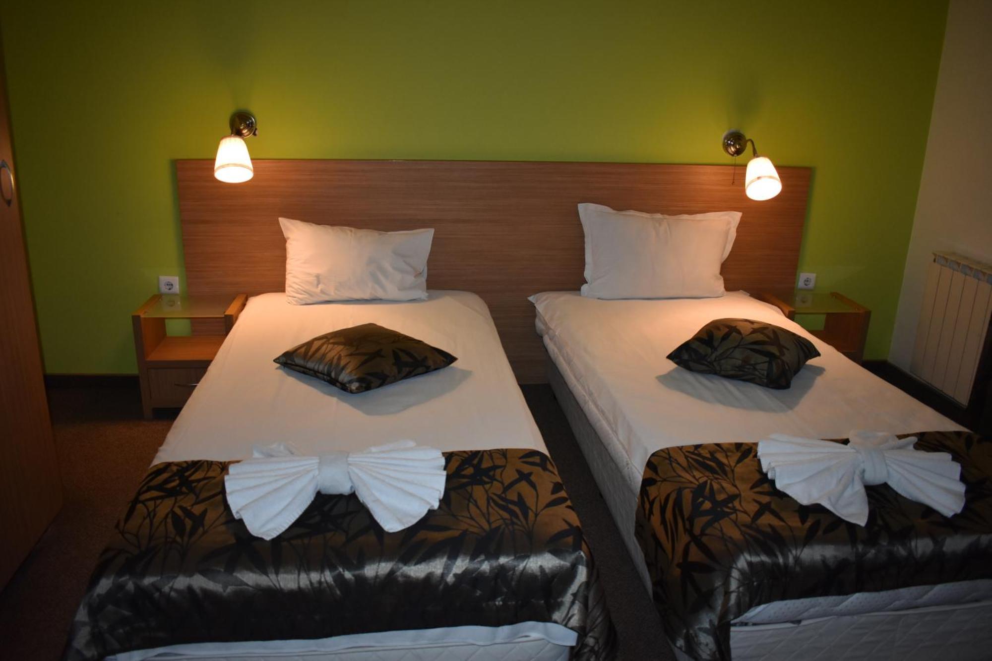 Green Hisar Hotel Family ฮิซาเรีย ภายนอก รูปภาพ