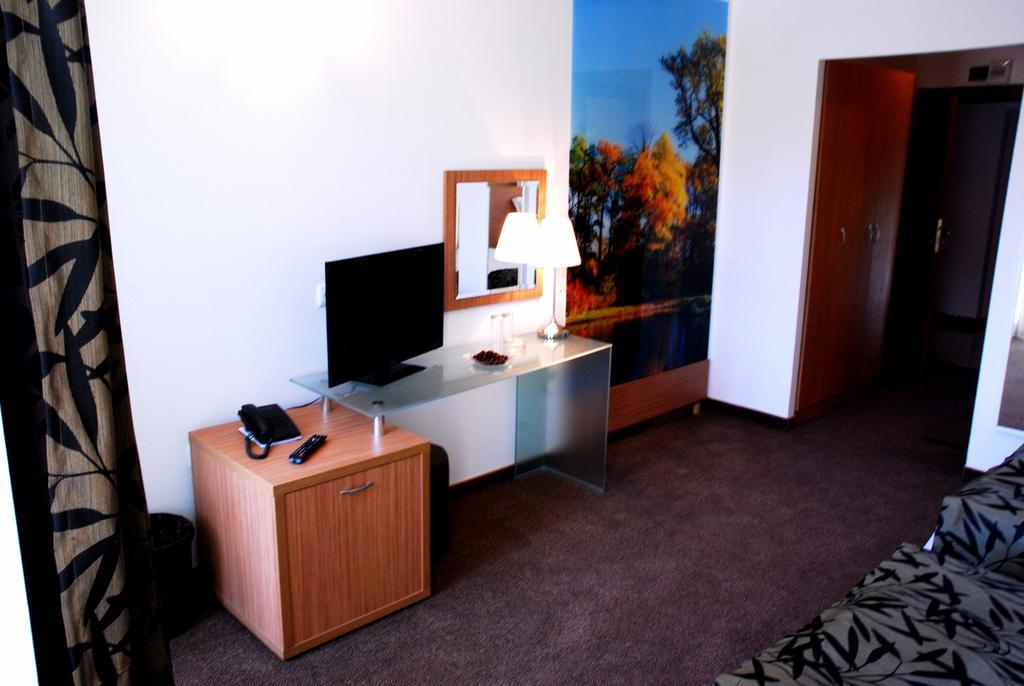 Green Hisar Hotel Family ฮิซาเรีย ภายนอก รูปภาพ